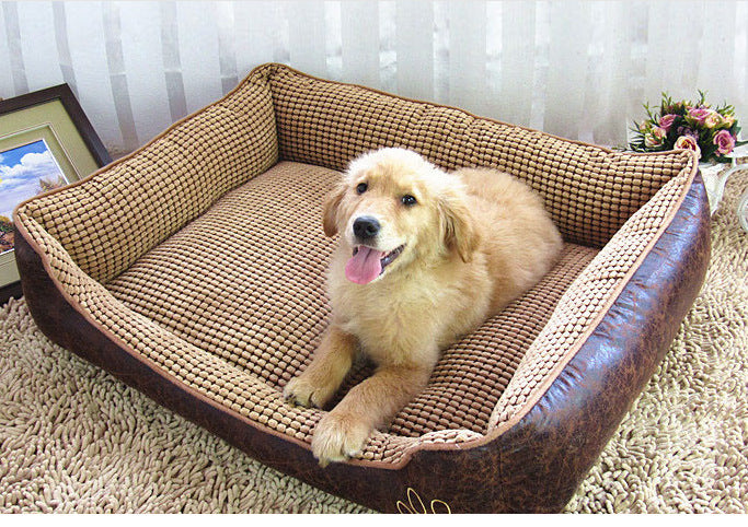 Cozy Kennel Dog Bed & Litter Mat - Snoopy Doo