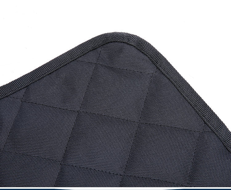 Pet Seat Cover with Mesh View, Zipper & Pocket for Travel - Snoopy Doo